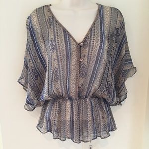 NWT LOVE SAM / Intermix Flutter Sleeve Top, Size M
